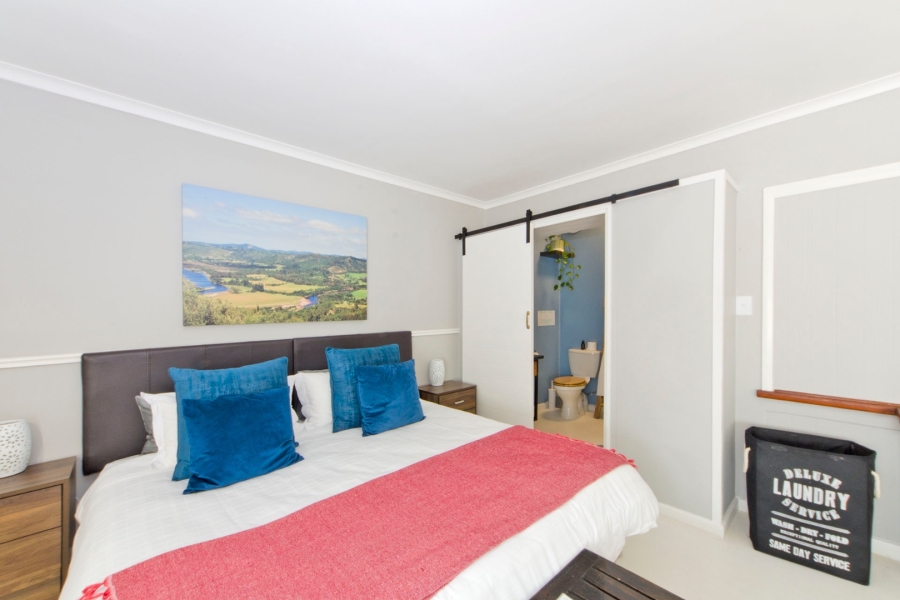 8 Bedroom Property for Sale in Leisure Isle Western Cape